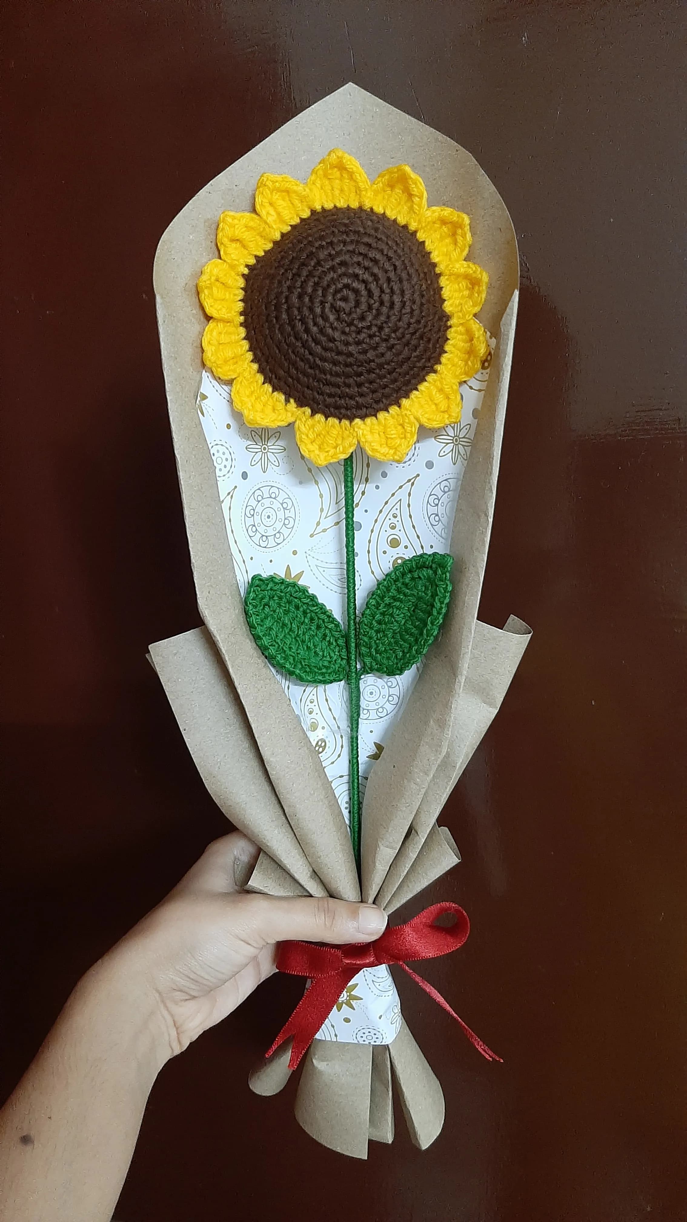 handmade crochet sunflower bouquet